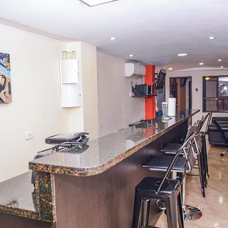 Calle 8 Suites Medellín Dış mekan fotoğraf