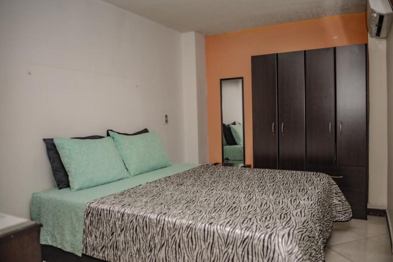 Calle 8 Suites Medellín Dış mekan fotoğraf