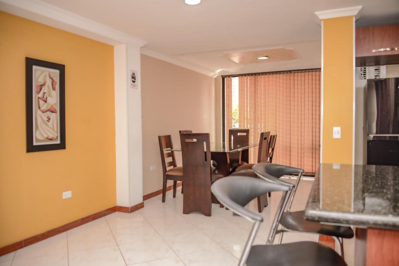 Calle 8 Suites Medellín Dış mekan fotoğraf