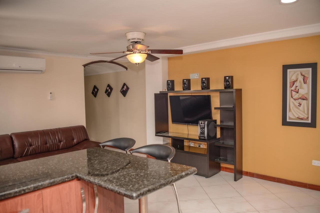 Calle 8 Suites Medellín Dış mekan fotoğraf