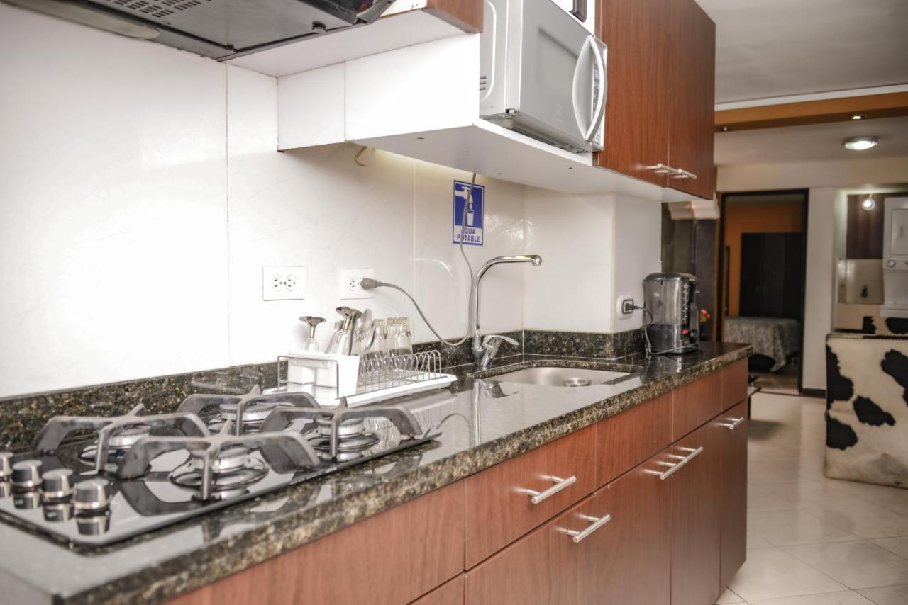 Calle 8 Suites Medellín Dış mekan fotoğraf