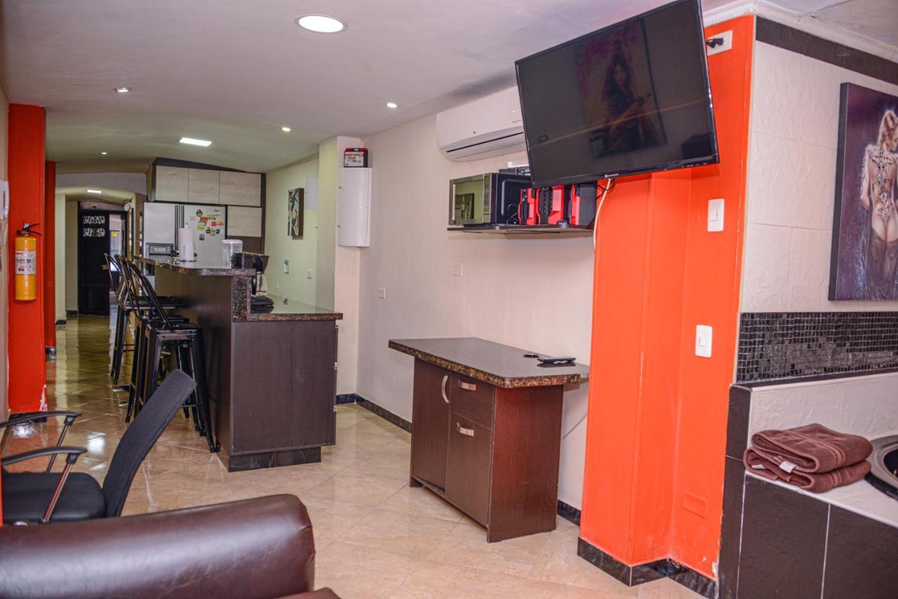Calle 8 Suites Medellín Dış mekan fotoğraf