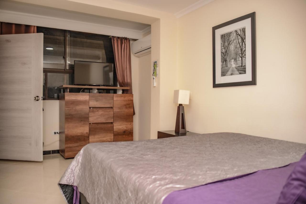 Calle 8 Suites Medellín Dış mekan fotoğraf