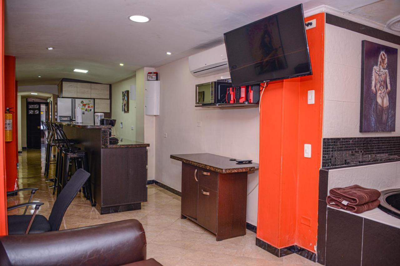 Calle 8 Suites Medellín Dış mekan fotoğraf