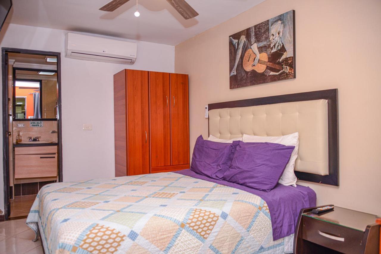 Calle 8 Suites Medellín Dış mekan fotoğraf
